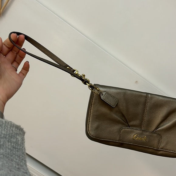 Coach Clutch / evening bag - Picture 2 of 5